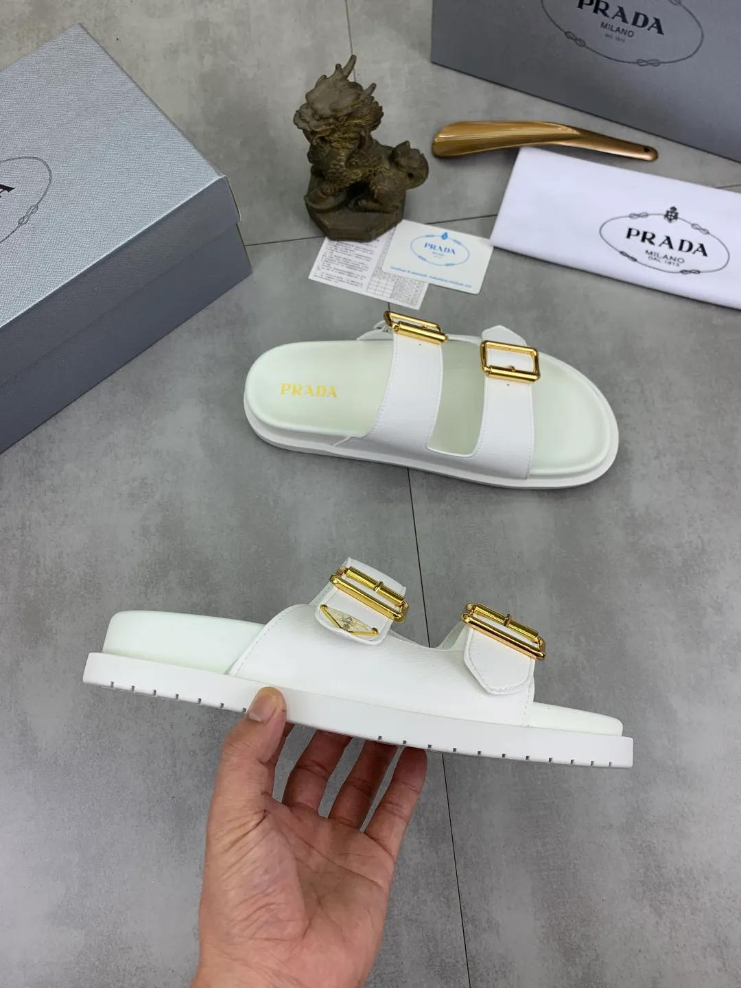 Men's shoes 💰P340💰【New style】🎁🎁🎁 PRADA Prada's new casual slippers, original official website, perfect workmanship, transmitting a kind of noble luxury, sublimating its definition of luxury in Prada's high-end extraordinary craftsmanship. Original combination outsole, code number: 38-44 (45 customized) Multiple colors 🉑️ to choose from